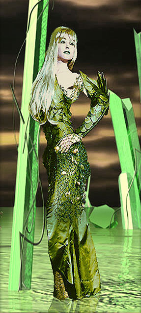 Künstlerisches Modell Kleid für Film & Video Requisite bzw. Ausstattung mit dem Namen 'Meer Jungfrau' aus der Kollektion 'Aquaris'. Gefertigt wurde dieses Haute Couture Modell aus hunderten Hand gefertigten Schuppen in Duchesse.